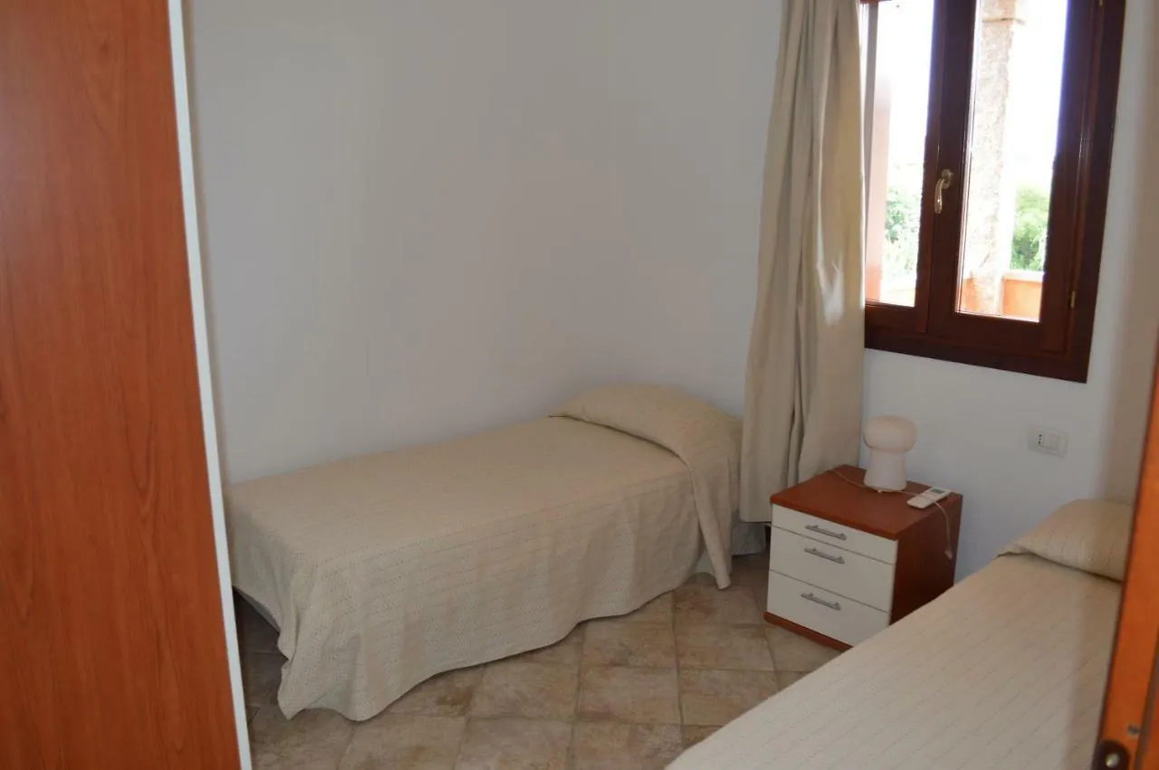 Apartment Appartamenti Lu Fraili San Teodoro